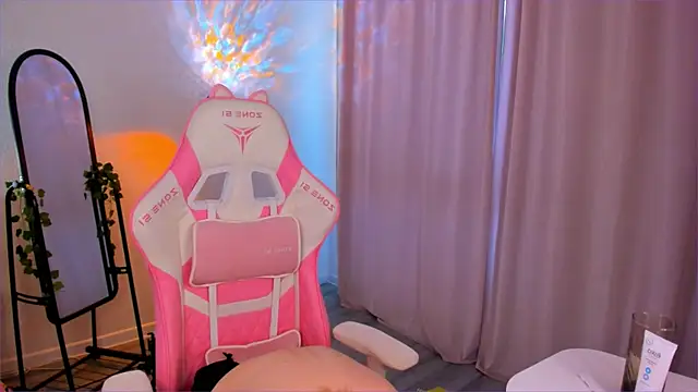 Eva Davi online show from March 27, 8:26 am