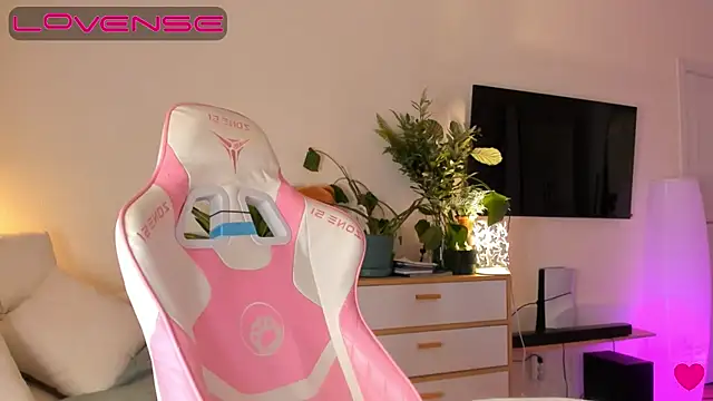 Mermaid Melody online show from November 9, 6:50 am