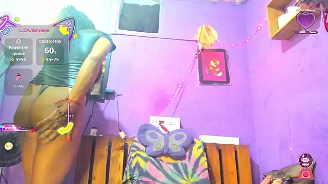 sexy-Bunny online show from May 17, 9:15 pm