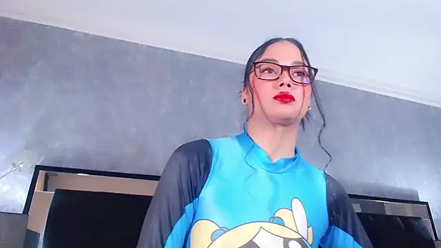 Snapshot of JasmineMoore chatting on March 13, 4:01 pm JasmineMoore online show from March 13, 4:01 pm