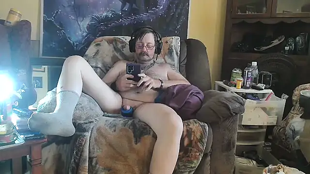 SlutPupWaya online show from April 4, 7:42 pm