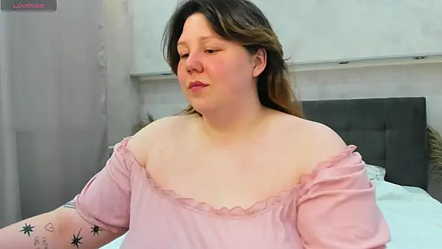 Ruth Oliver online show from June 22, 1:11 am