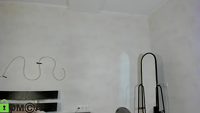 Ruth Oliver online show from October 31, 1:13 am