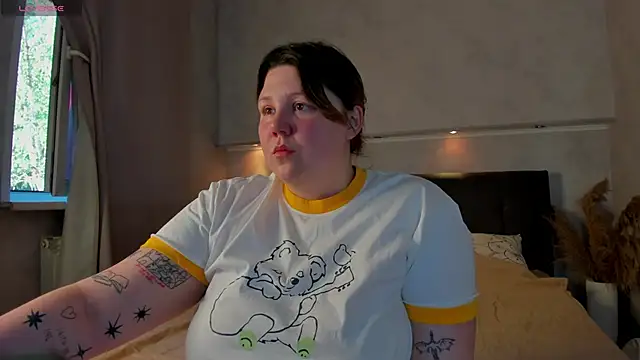Ruth Oliver online show from June 10, 1:07 am