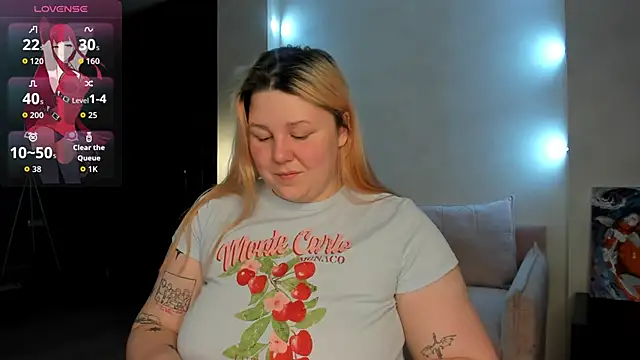 Ruth Oliver online show from December 18, 1:11 am