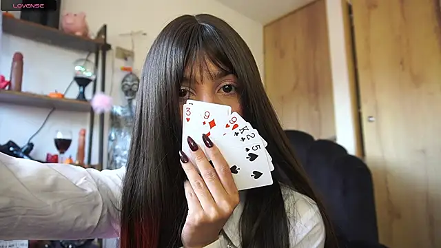 MissKorah online show from October 31, 10:05 pm