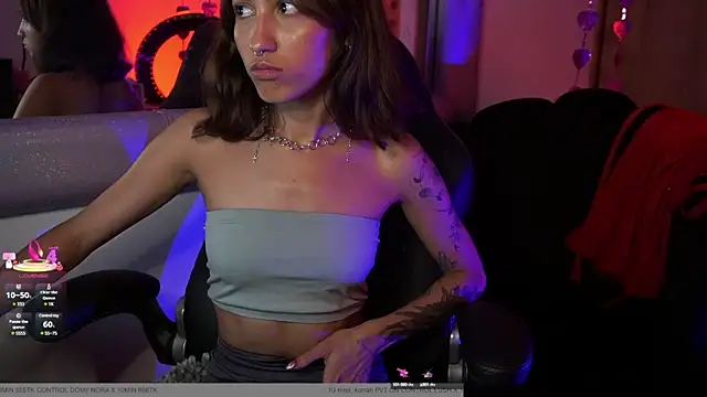 Snapshot of MissKorah chatting on February 28, 12:32 am MissKorah online show from February 28, 12:32 am