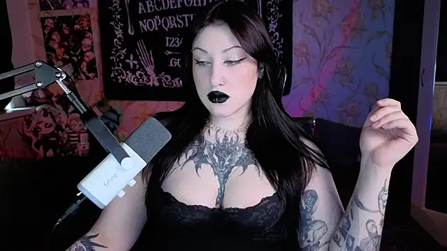 Kimpossible1 online show from April 9, 2:01 pm