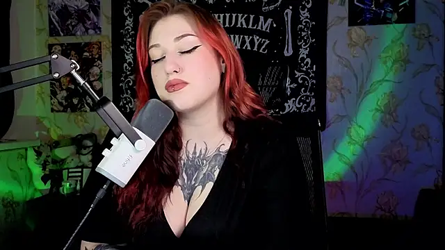 Kimpossible1 online show from December 4, 2:49 pm