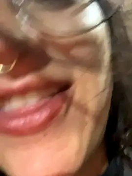 Snapshot of SafeinouterSpace chatting on October 13, 8:16 am SafeinouterSpace online show from October 13, 8:16 am