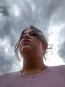 Snapshot of SafeinouterSpace chatting on October 10, 6:20 pm SafeinouterSpace online show from October 10, 6:20 pm