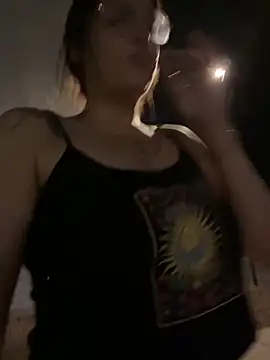 Snapshot of SafeinouterSpace chatting on October 22, 5:18 am SafeinouterSpace online show from October 22, 5:18 am