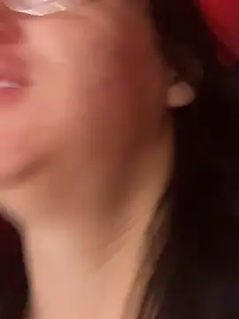 Snapshot of SafeinouterSpace chatting on December 2, 10:39 am SafeinouterSpace online show from December 2, 10:39 am