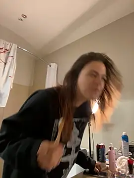 Snapshot of SafeinouterSpace chatting on October 17, 9:38 pm SafeinouterSpace online show from October 17, 9:38 pm