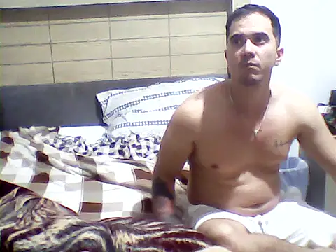 Snapshot of Terry_Bogardd chatting on February 9, 5:08 am Terry Bogardd online show from February 9, 5:08 am