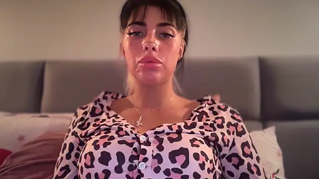 Marakuia054 online show from November 4, 7:50 pm