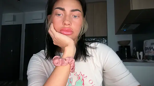 Marakuia054 online show from November 17, 7:01 am