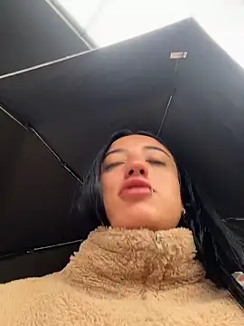 Ady 18 online show from April 15, 12:42 pm