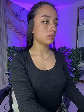 Ady 18 online show from January 17, 8:23 pm