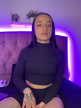 Snapshot of Ady_18 chatting on February 25, 3:42 pm Ady 18 online show from February 25, 3:42 pm