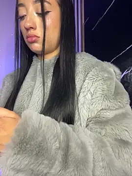 Ady 18 online show from November 14, 8:34 pm