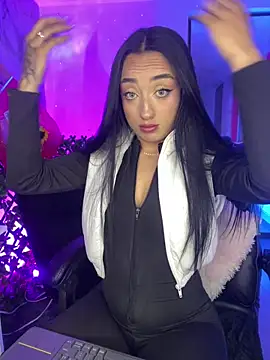 Ady 18 online show from February 19, 6:49 pm