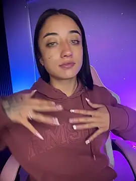 Ady 18 online show from March 28, 1:56 pm