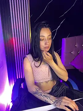 Ady 18 online show from November 21, 8:19 pm