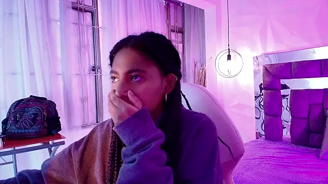 Snapshot of Queen_perla_ chatting on June 27, 12:55 pm Queen perla online show from June 27, 12:55 pm