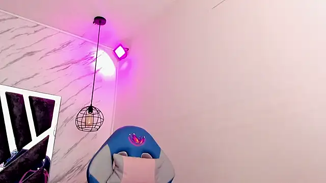 Queen perla  online show from November 5, 11:57 am