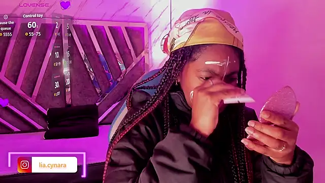 Queen perla  online show from October 4, 11:34 am