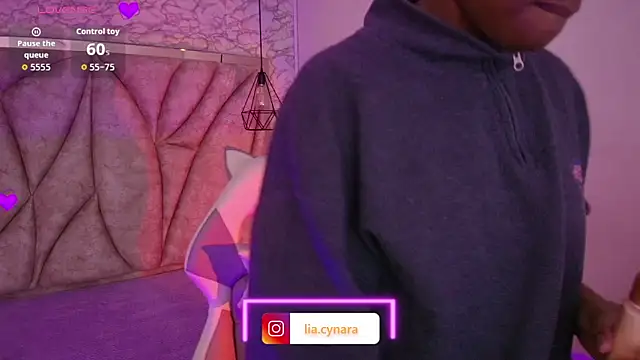 Queen perla  online show from November 25, 11:43 am