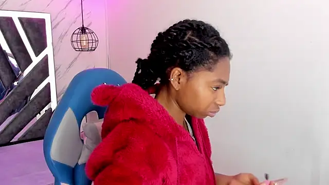 Queen perla  online show from November 13, 12:09 pm