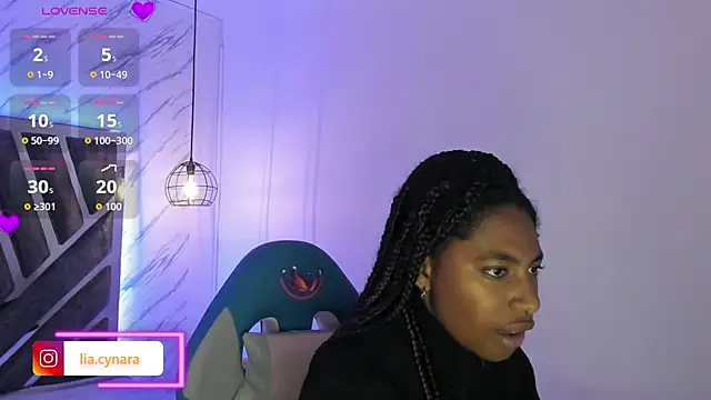 Queen perla  online show from September 9, 11:30 am