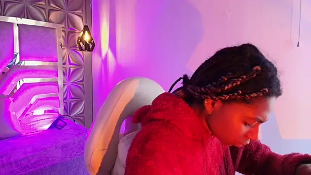 Queen perla  online show from March 5, 12:13 pm