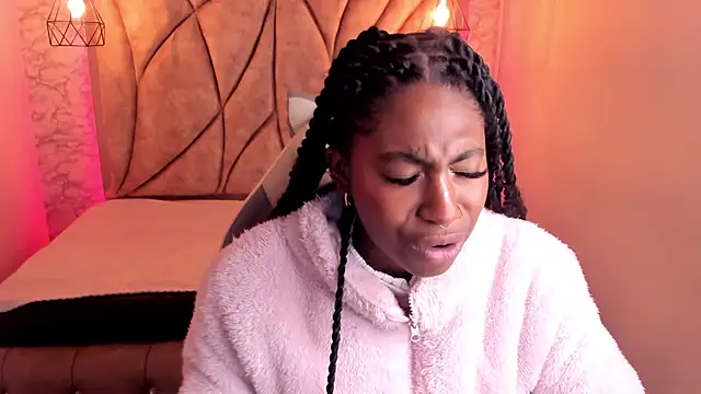 Queen perla  online show from March 5, 4:02 pm