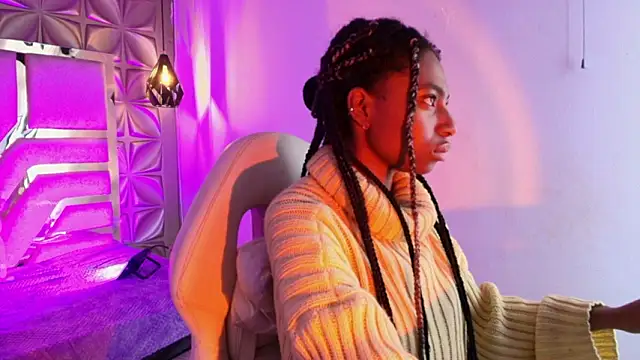 Queen perla  online show from March 4, 12:13 pm