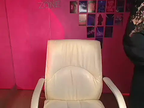 Lissmilf online show from December 4, 12:59 pm