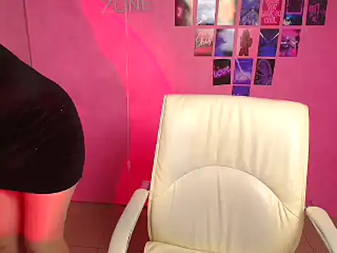 Lissmilf online show from March 31, 11:45 am