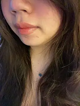 Hotellinh12 online show from March 14, 5:30 pm