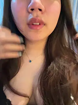 Hotellinh12 online show from April 9, 11:05 am