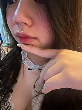 Hotellinh12 online show from April 22, 3:41 pm