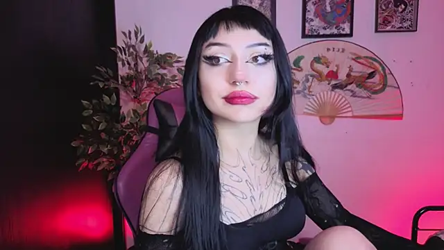 Snapshot of catipetite chatting on July 29, 4:01 am catipetite online show from July 29, 4:01 am