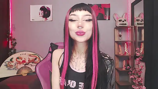 catipetite online show from November 4, 5:55 am