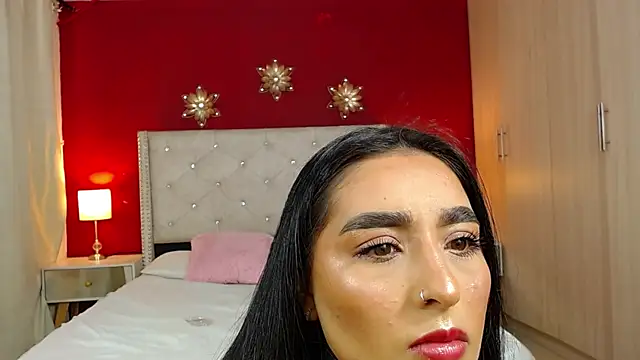 Snapshot of Kim_and_Mia chatting on July 7, 3:59 pm Kim and Mia online show from July 7, 3:59 pm