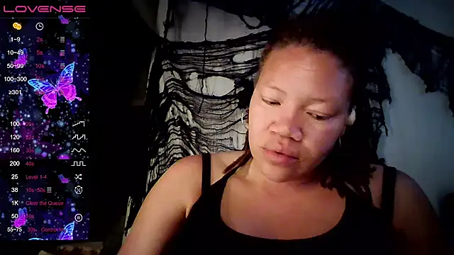 Milfshakecafe online show from October 9, 2:28 pm