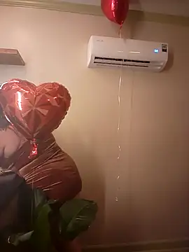 Milfshakecafe online show from February 15, 4:14 am