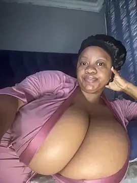 Chubbykarisma27 online show from April 10, 6:26 pm