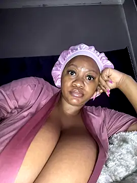 Chubbykarisma27 online show from December 5, 3:38 am