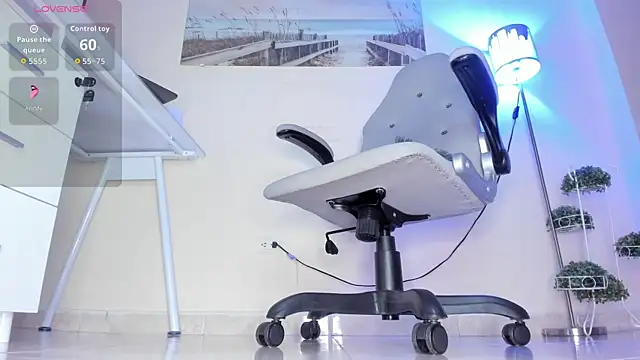 thais dreams online show from March 21, 1:37 pm